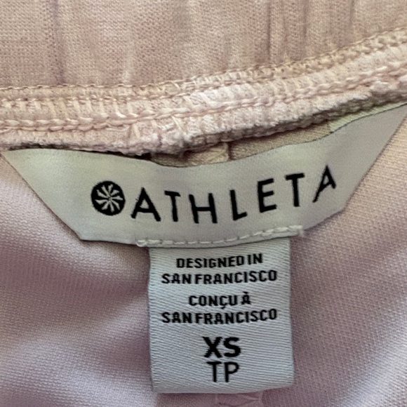 Athleta Seasoft Women's Light Pink Athletic Shorts- - Picture 3 of 5